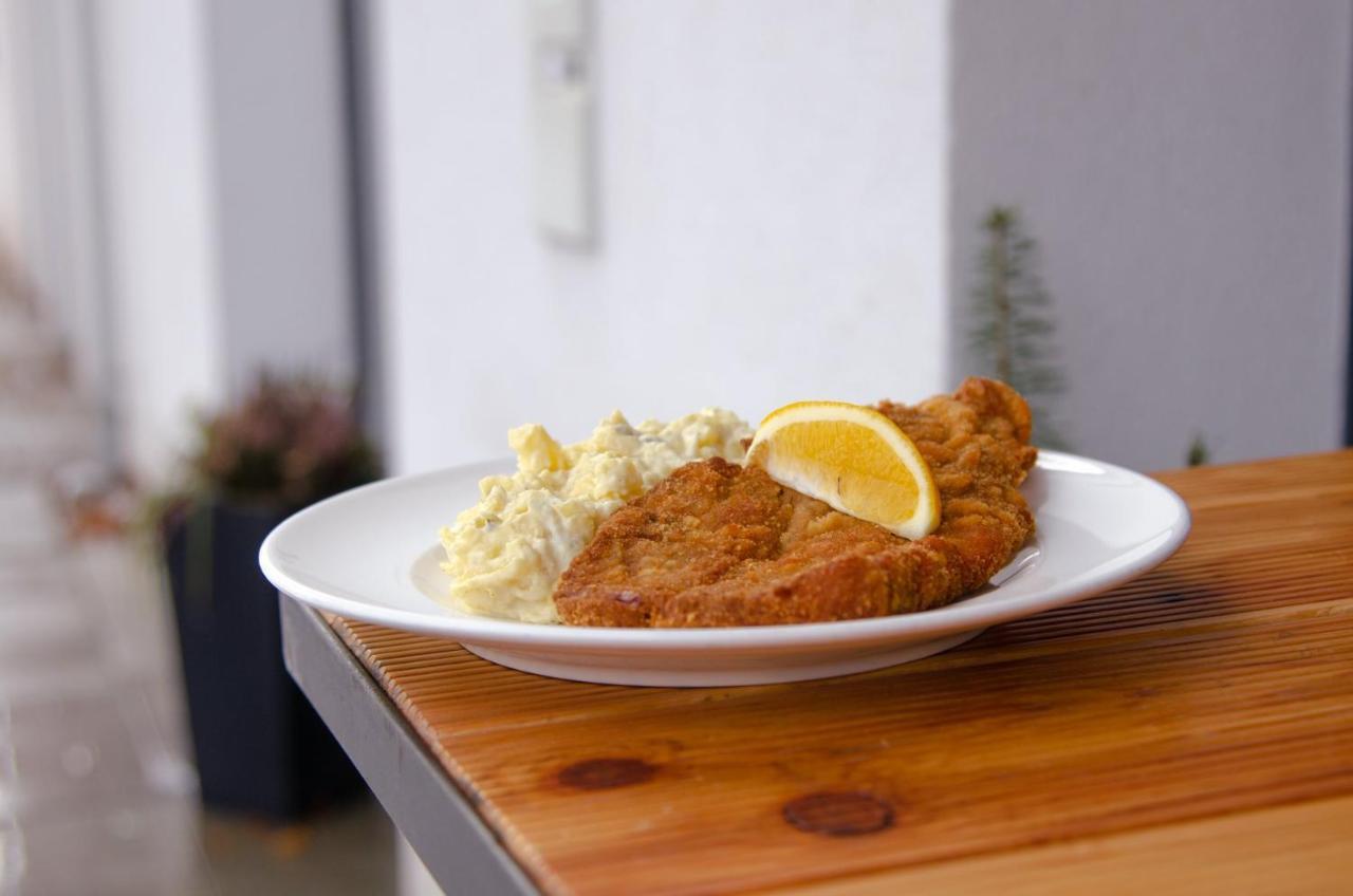 Penzion A Bistro Dilna Třeboň Buitenkant foto